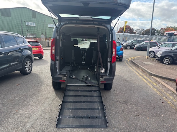 Used Fiat Doblo 2017 for sale - 76171680: Photo 9