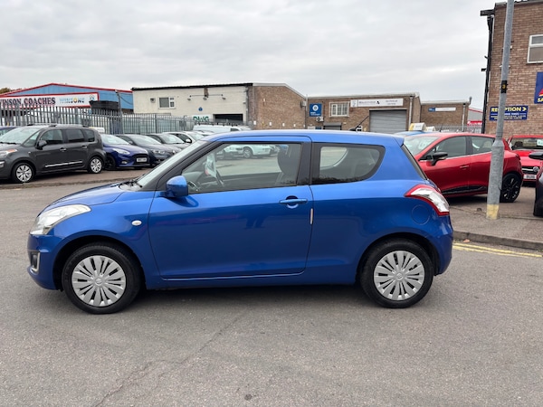 Used Suzuki Swift 2014 for sale - 76312504: Photo 4