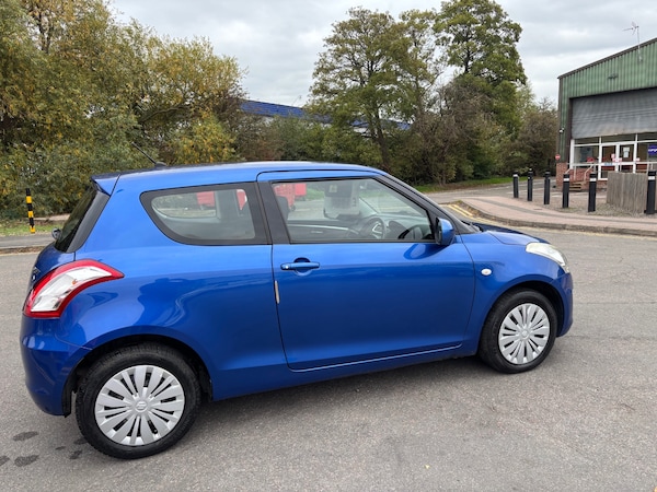 Used Suzuki Swift 2014 for sale - 76312504: Photo 7