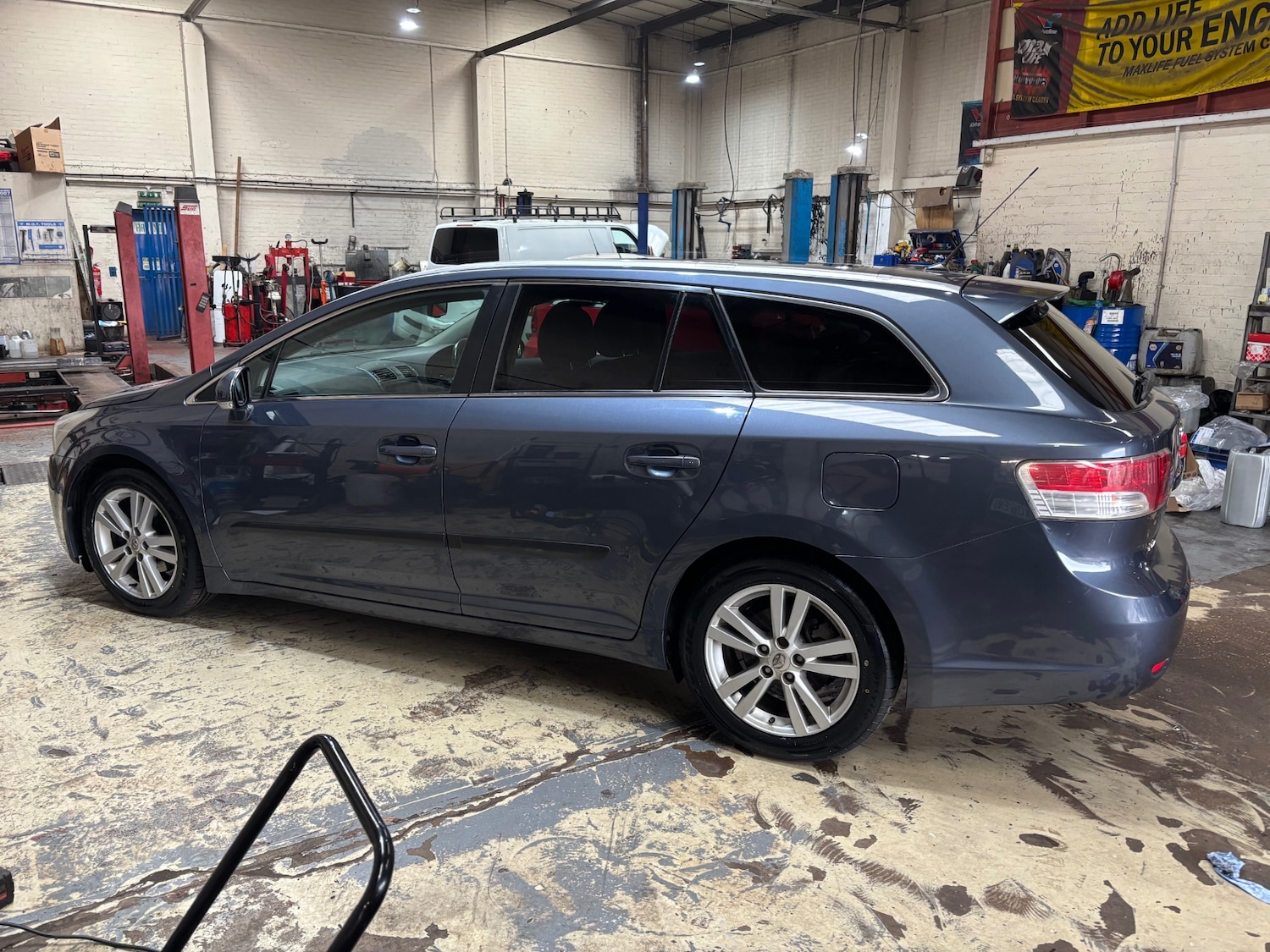 Used Toyota Avensis 2009 for sale - 77896113: Photo 14