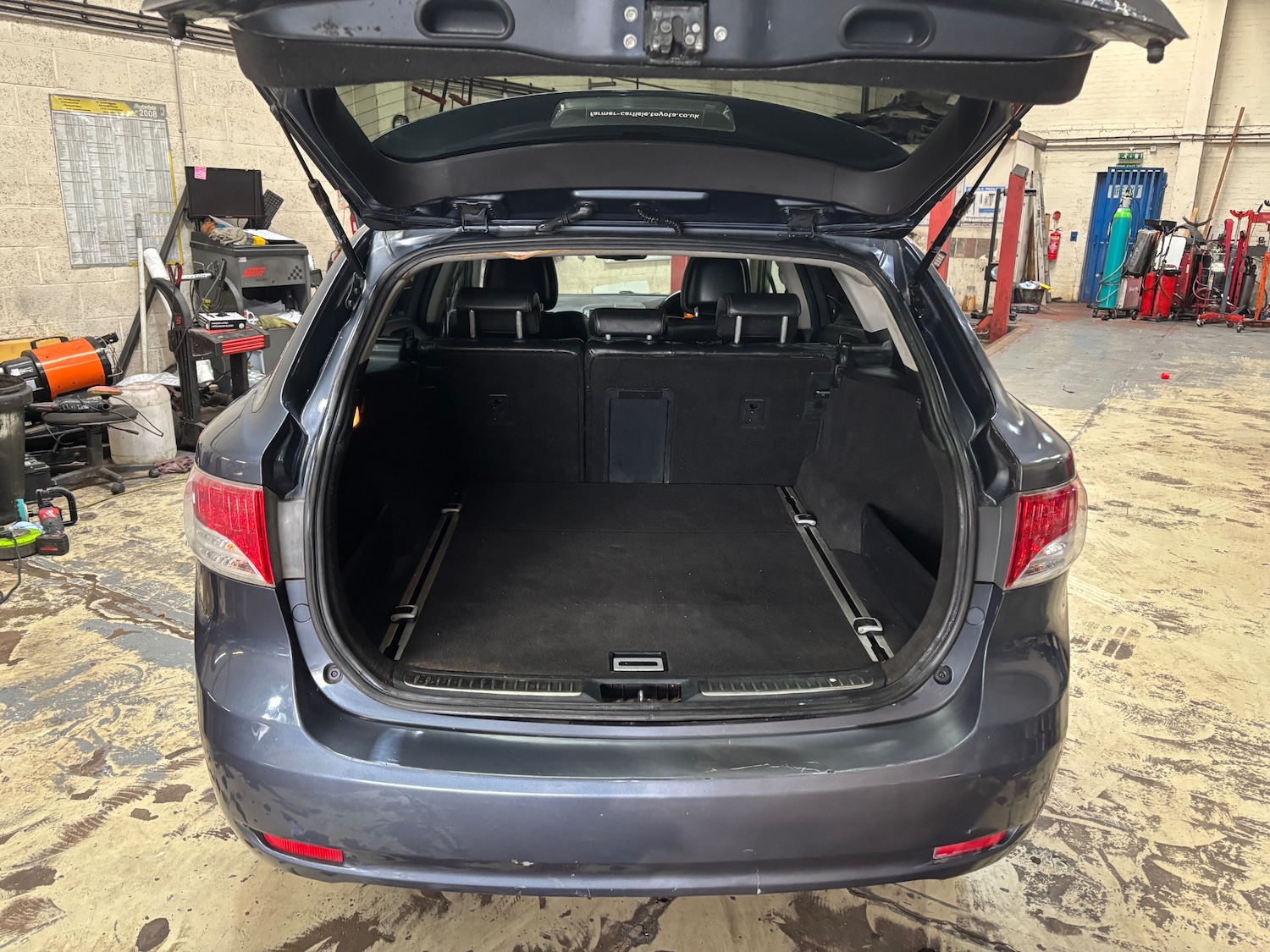 Used Toyota Avensis 2009 for sale - 77896113: Photo 15