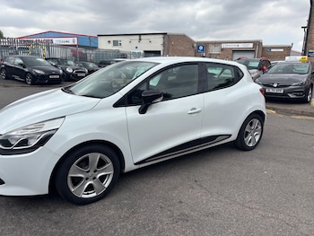 Used Renault Clio 2016 for sale - 79152132: Photo