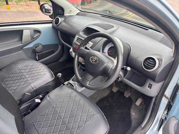 Used Toyota AYGO 2005 for sale - 75513898: Photo 10