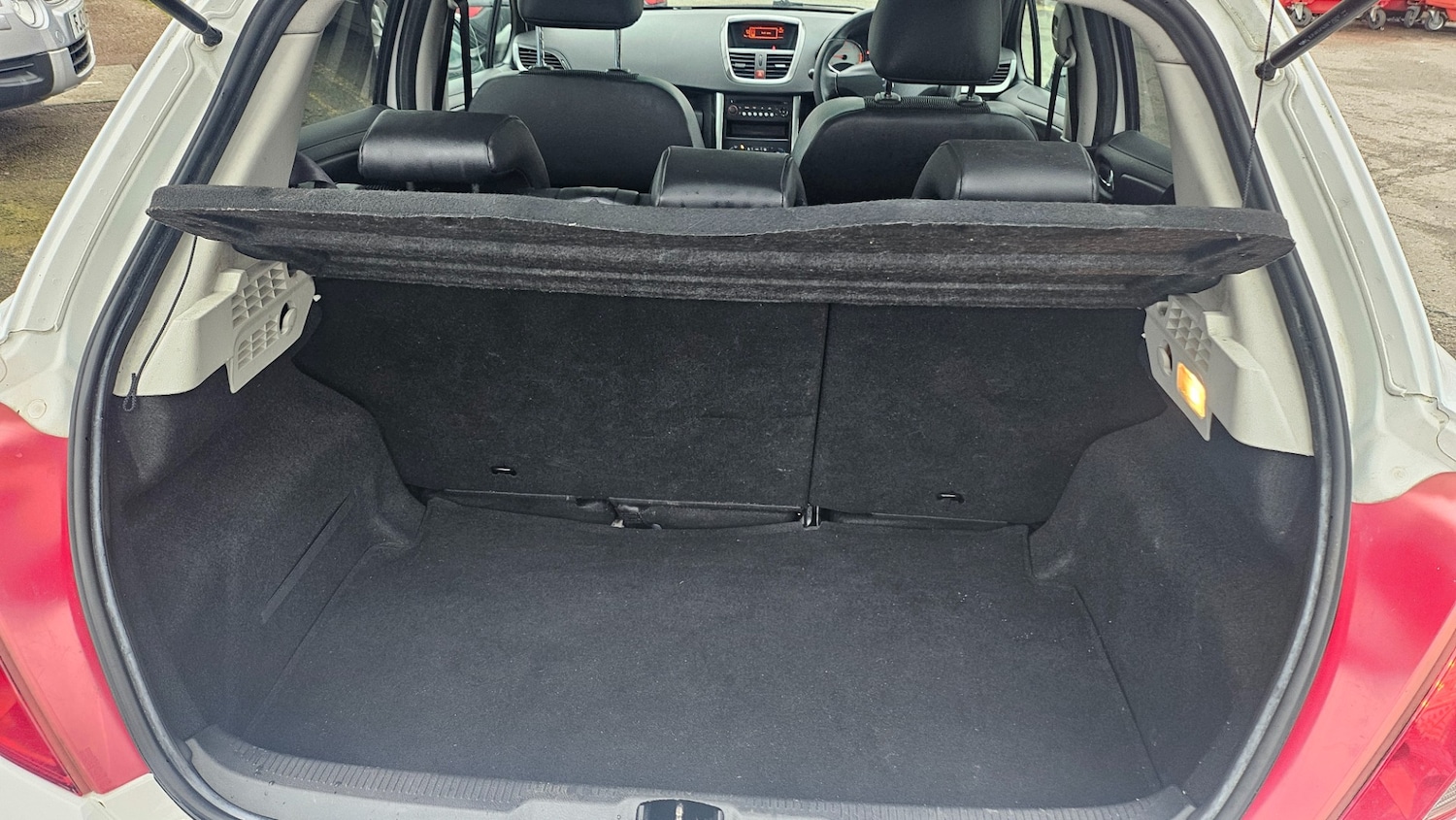 Used Peugeot 207 2011 for sale - 77529842: Photo 7