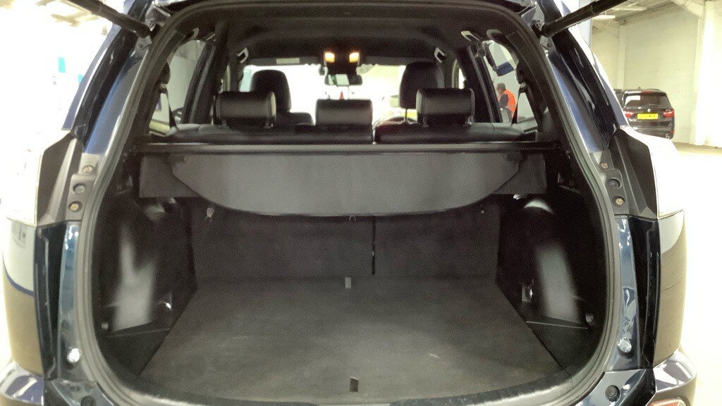 Used Toyota RAV4 2017 for sale - 77974187: Photo 7