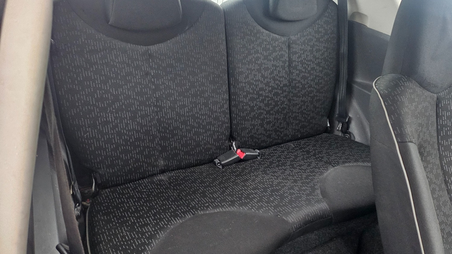 Used Peugeot 107 2010 for sale - 76579702: Photo 9