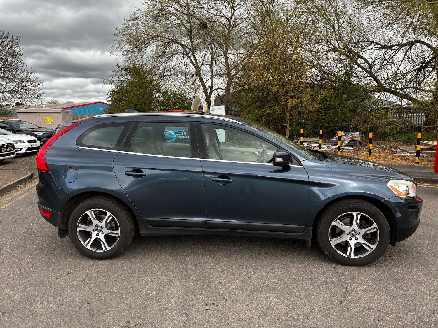 Used Volvo XC60 2011 for sale - 78122818: Photo 2