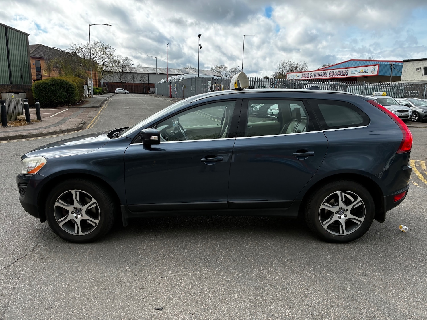 Used Volvo XC60 2011 for sale - 78122818: Photo 6