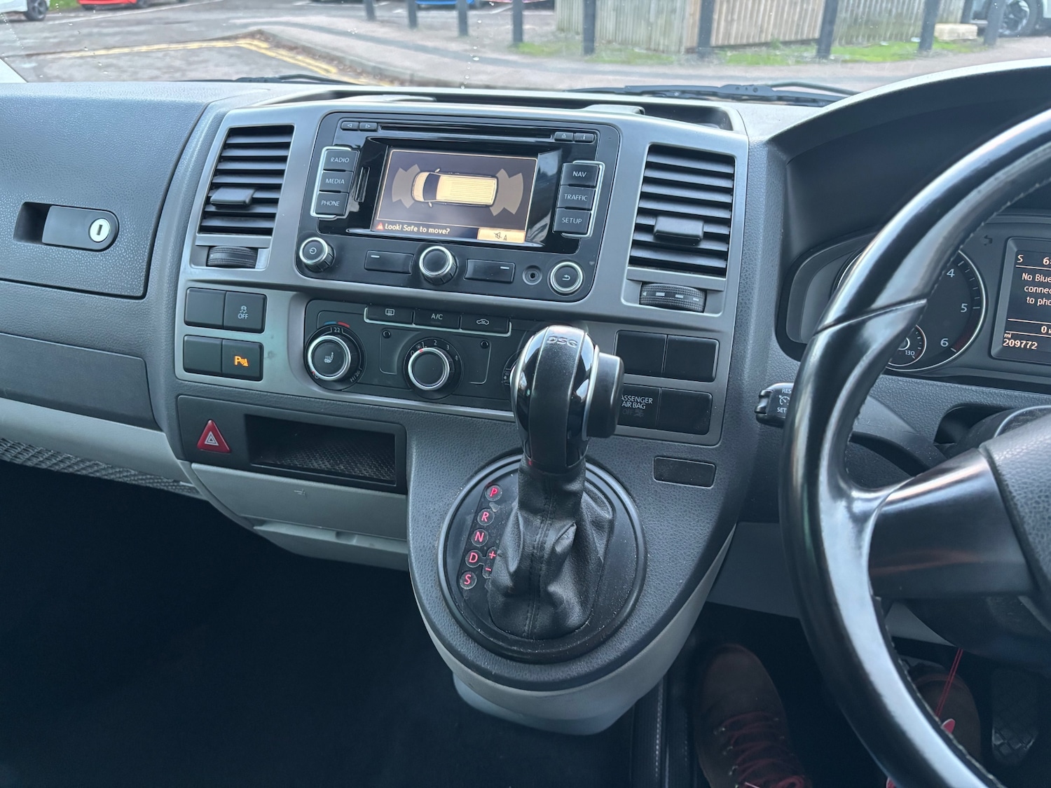 Used Volkswagen Transporter 2013 for sale - 76853584: Photo 16