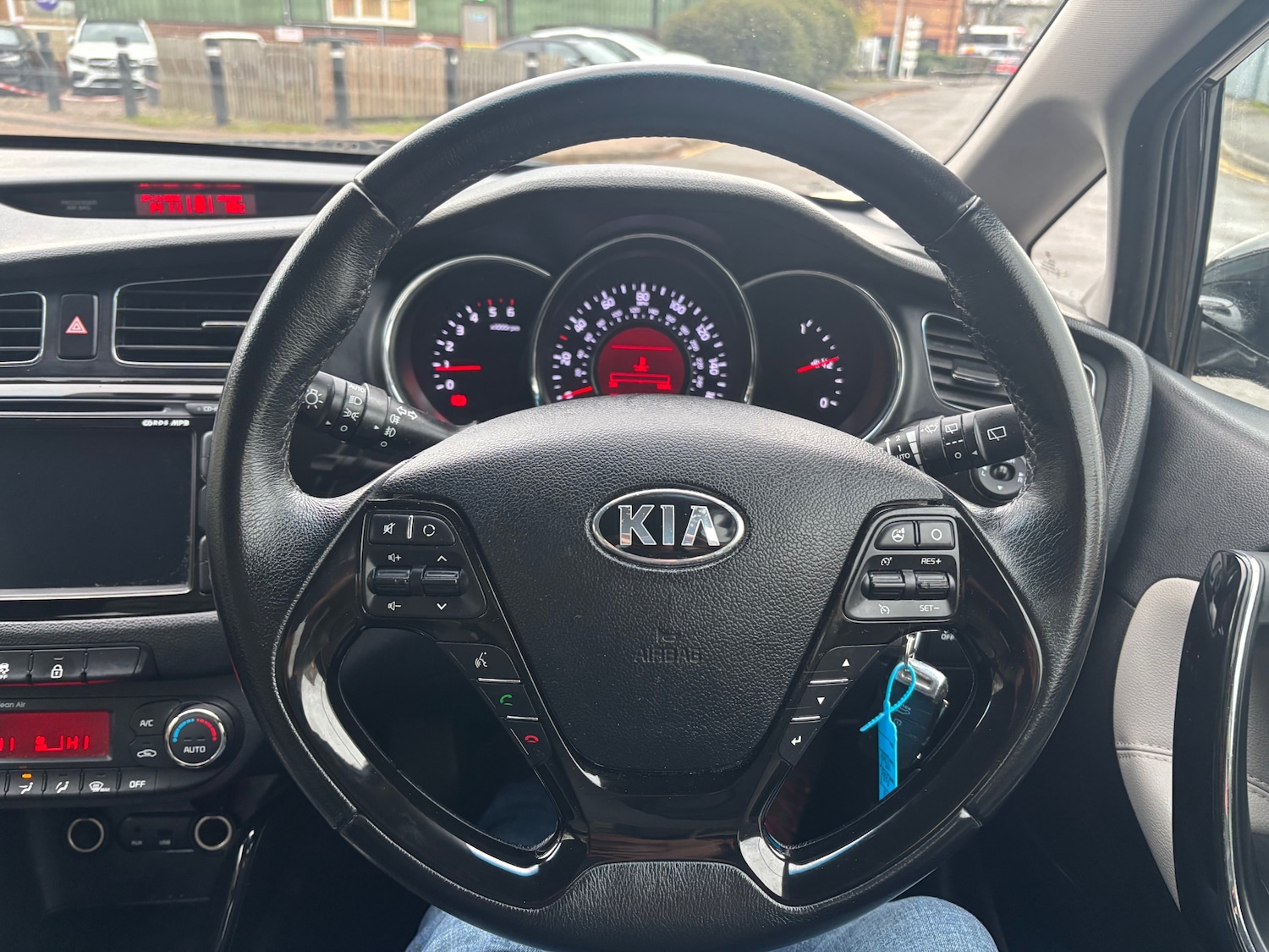 Used Kia Ceed 2015 for sale - 76679905: Photo 13