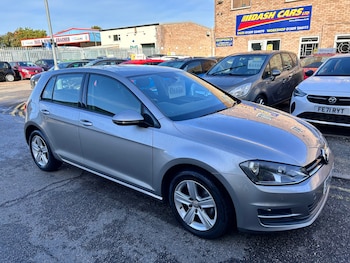 Used Volkswagen Golf 2015 for sale - 75933192: Photo