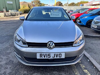 Used Volkswagen Golf 2015 for sale - 75933192: Photo