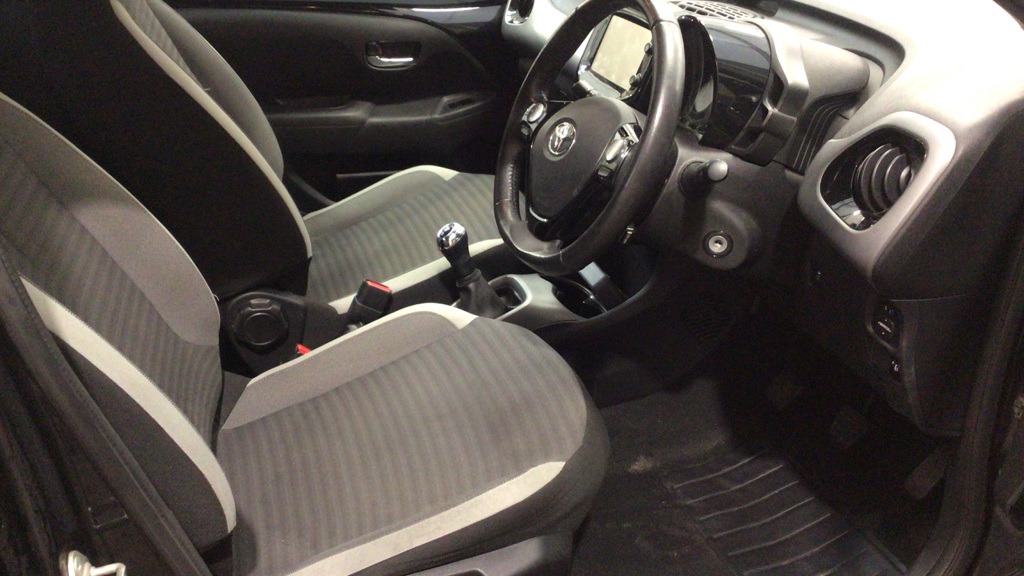 Used Toyota AYGO 2019 for sale - 76553708: Photo 9
