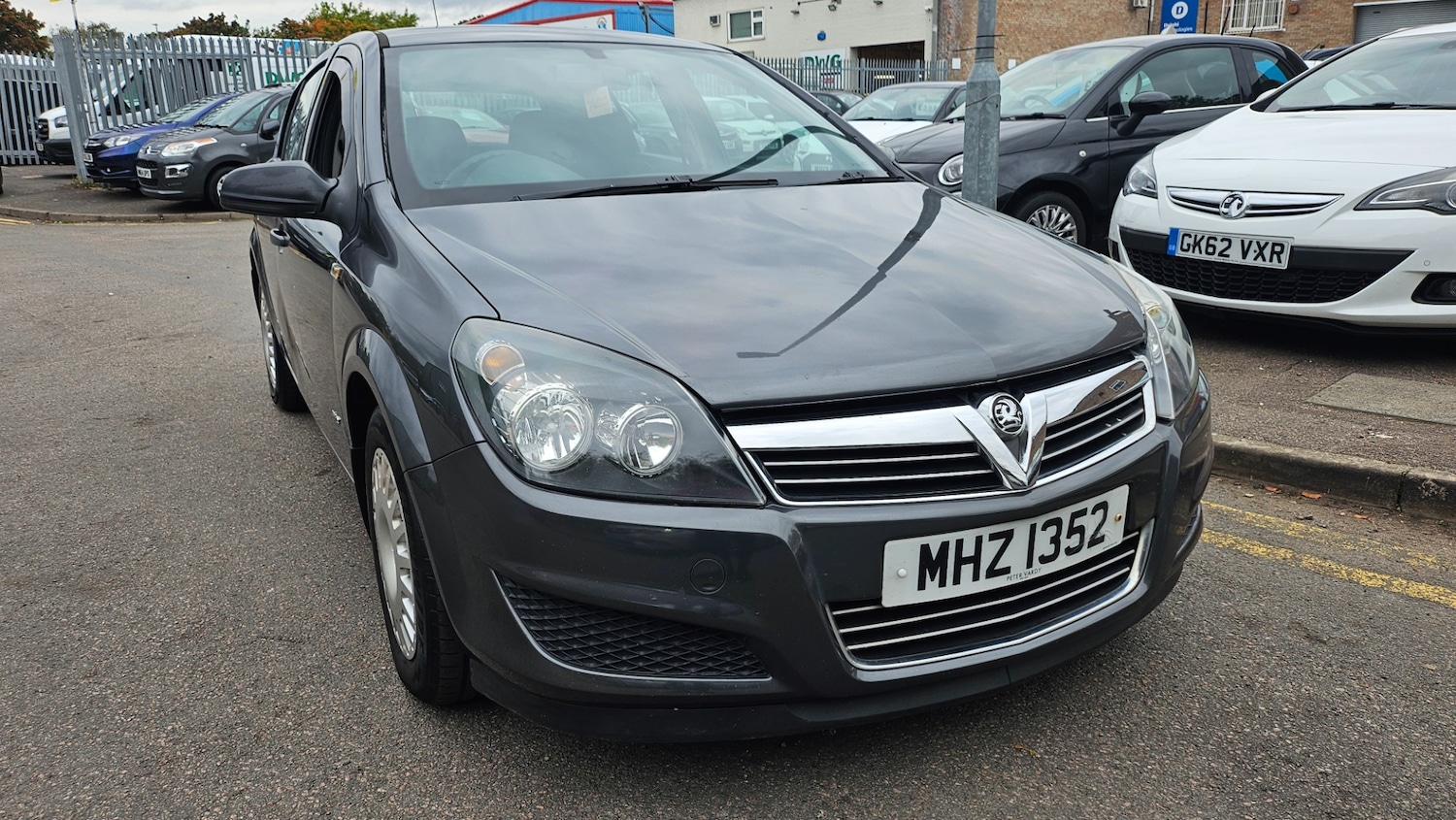 Used Vauxhall Astra 2009 for sale - 76078871: Photo 2