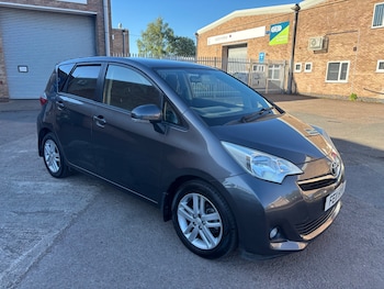 Used Toyota Verso 2011 for sale - 78445554: Photo