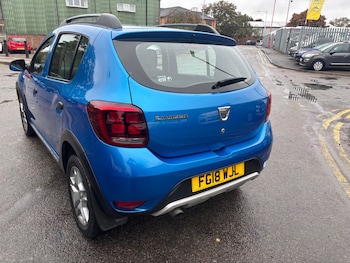 Used Dacia Sandero Stepway 2018 for sale - 76156690: Photo 4
