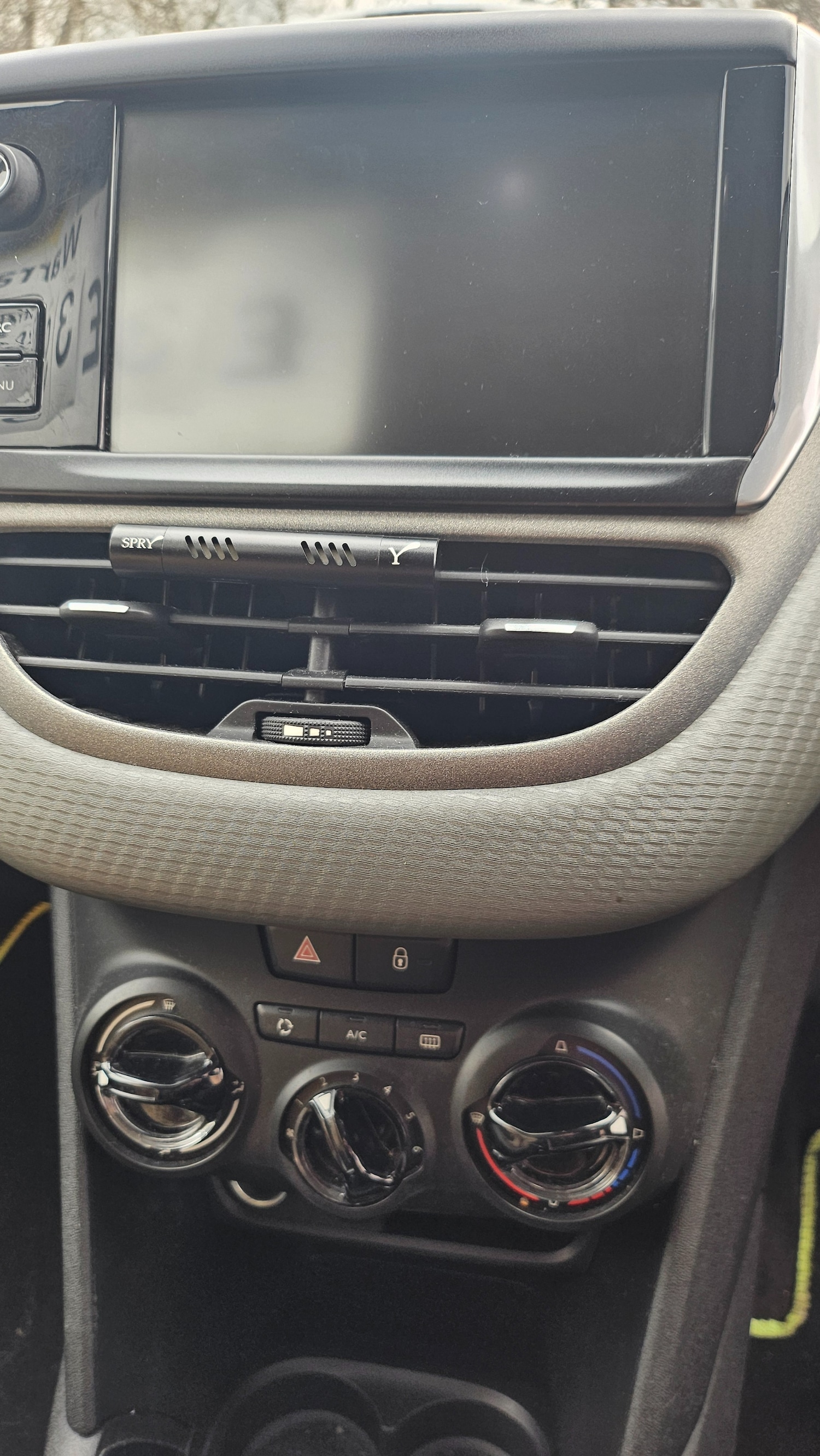 Used Peugeot 208 2015 for sale - 77814944: Photo 11