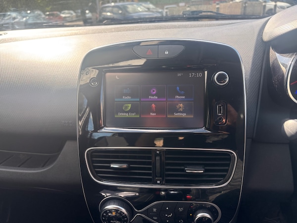 Used Renault Clio 2017 for sale - 75555468: Photo 11