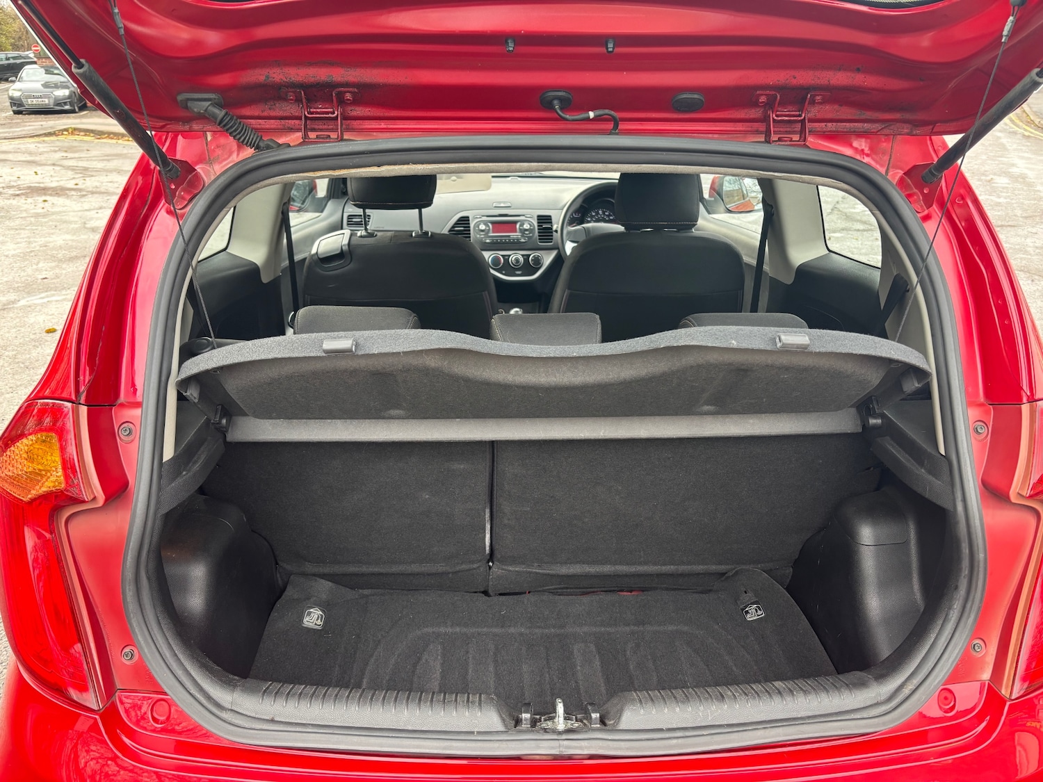 Used Kia Picanto 2014 for sale - 76681541: Photo 9