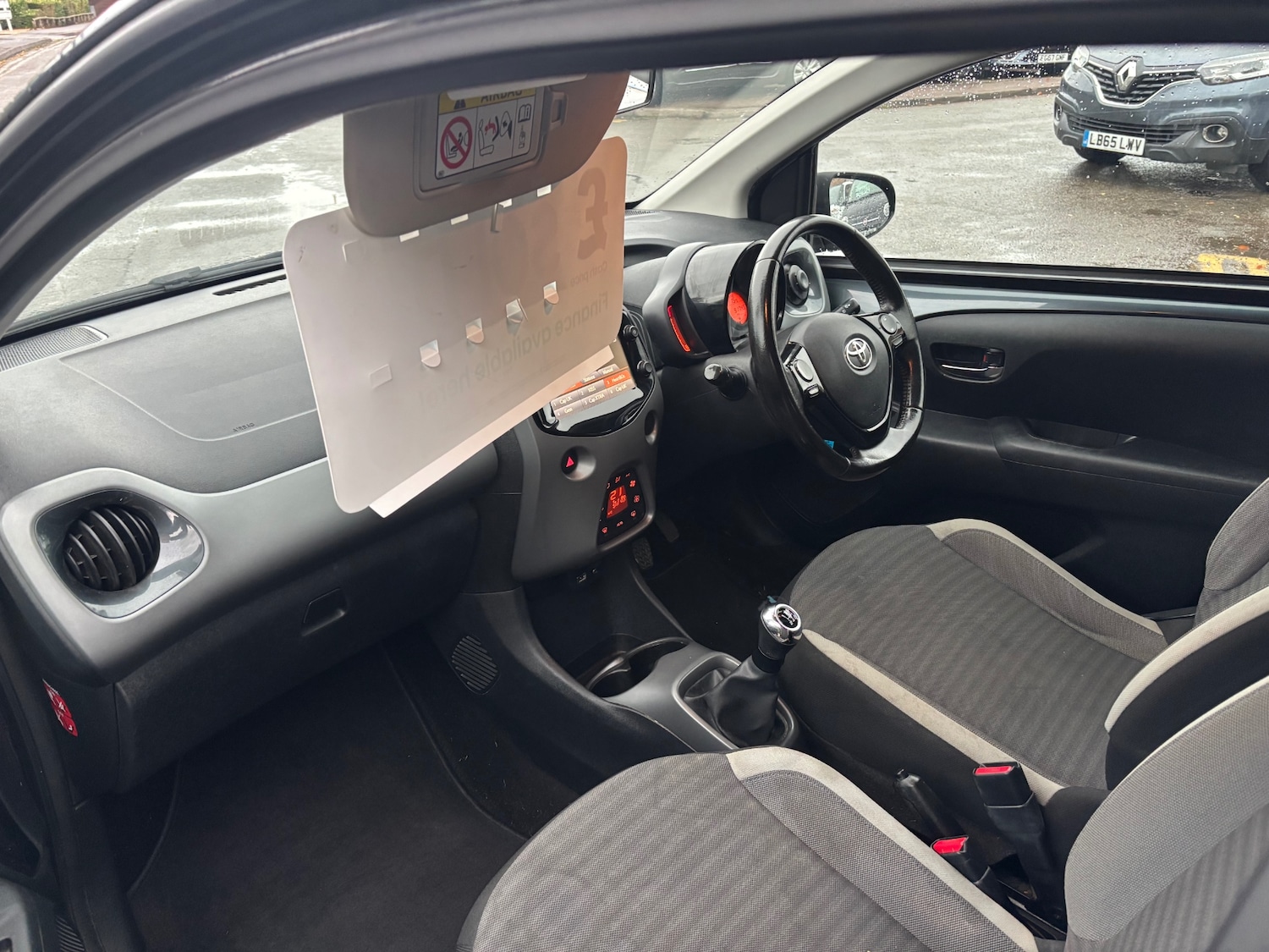 Used Toyota AYGO 2018 for sale - 76156568: Photo 4