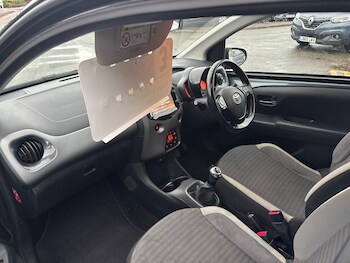 Used Toyota AYGO 2018 for sale - 76156568: Photo 4