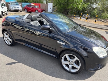 Used Vauxhall Tigra 2008 for sale - 78325642: Photo