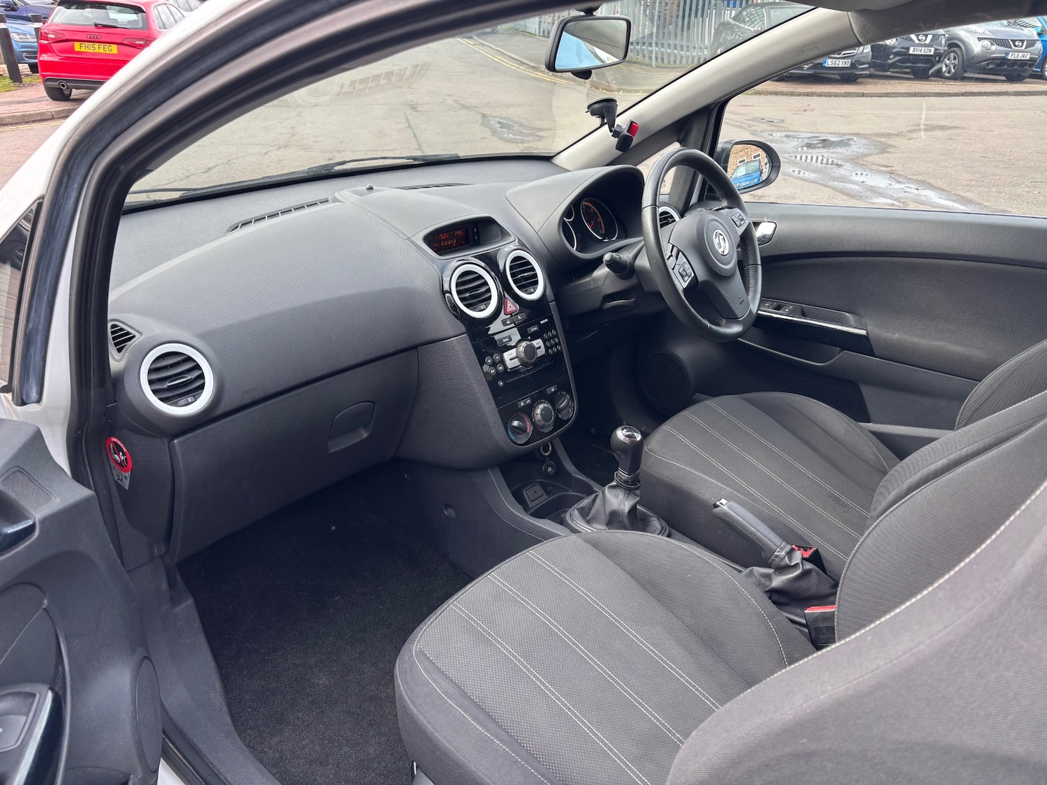 Used Vauxhall Corsa 2013 for sale - 77650324: Photo 7