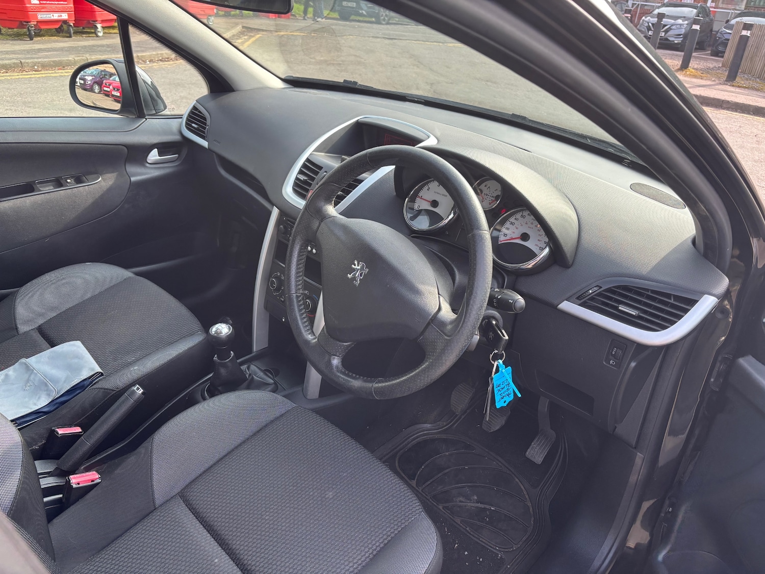 Used Peugeot 207 2012 for sale - 77968911: Photo 12