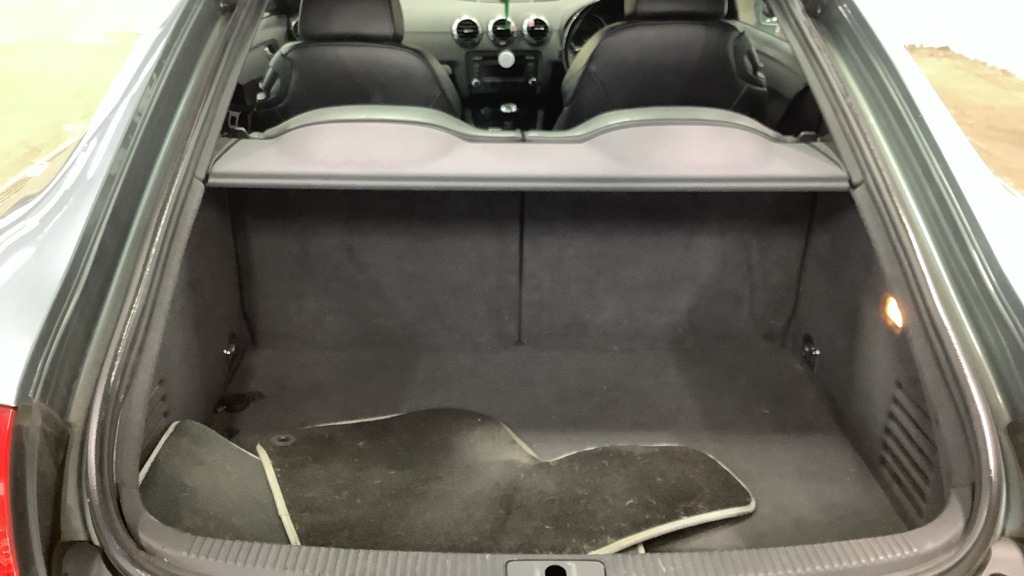 Used Audi TT 2009 for sale - 77833612: Photo 7