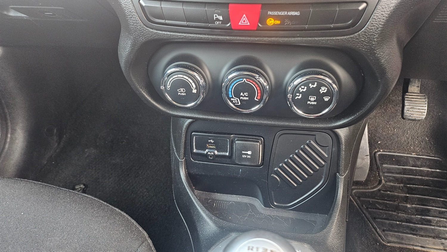 Used Jeep Renegade 2016 for sale - 76845430: Photo 14