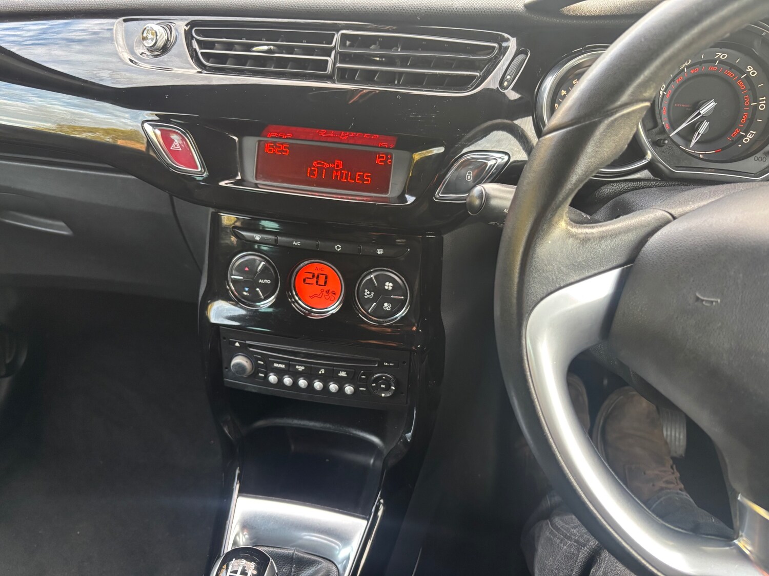 Used Citroen DS3 2012 for sale - 76384192: Photo 12