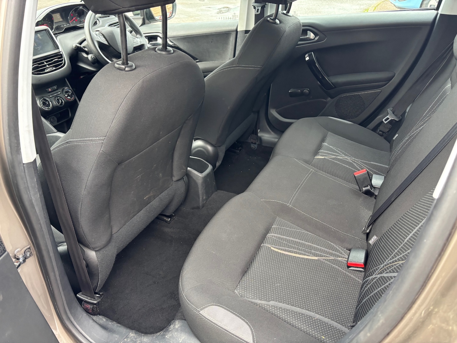 Used Peugeot 208 2013 for sale - 77420303: Photo 11