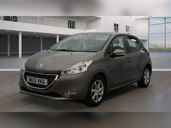 Used Peugeot 208 2013 for sale - 77420303: Photo