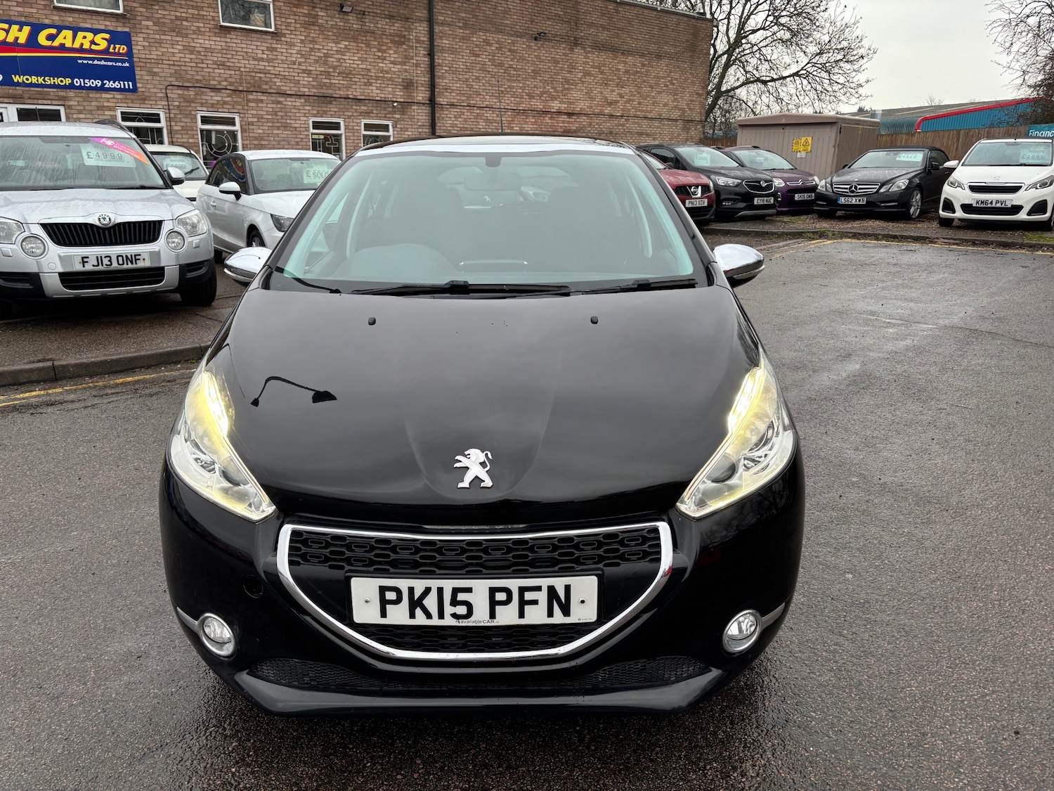 Used Peugeot 208 2015 for sale - 77420498: Photo 2
