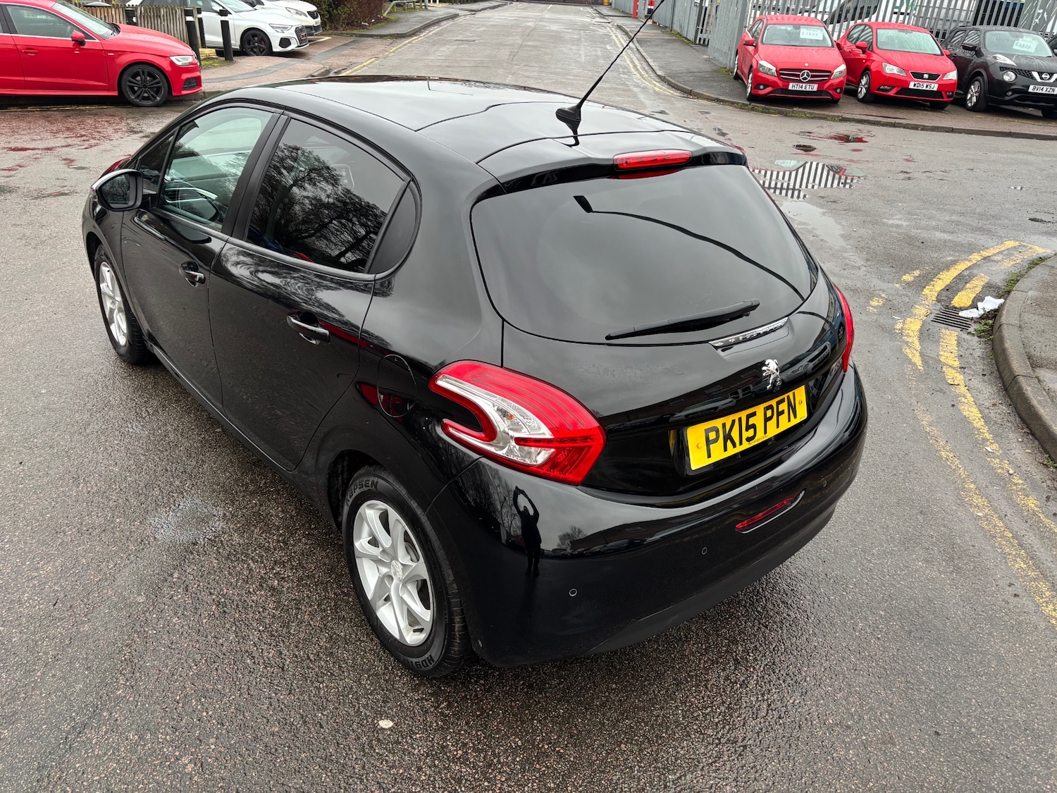 Used Peugeot 208 2015 for sale - 77420498: Photo 6