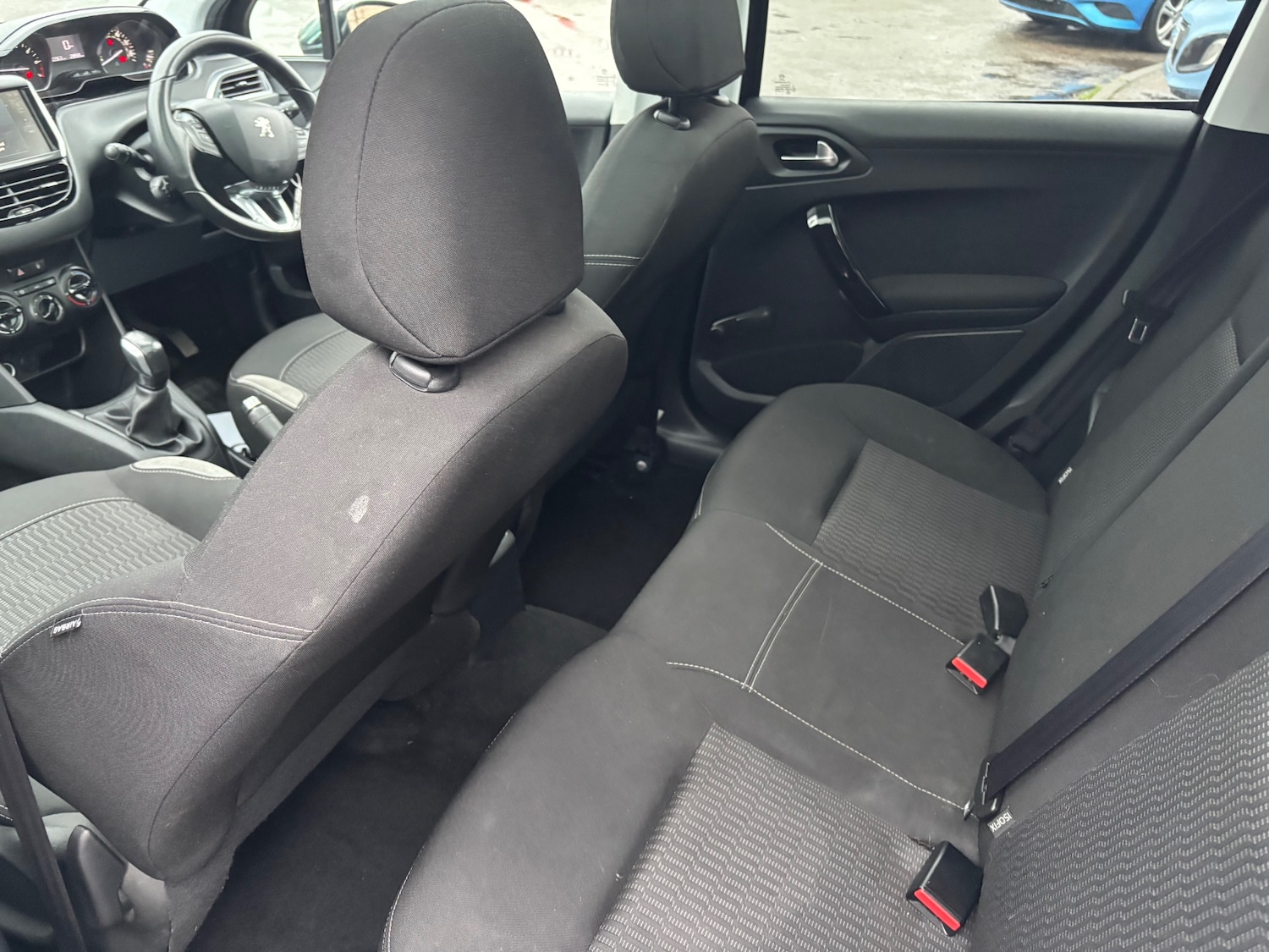 Used Peugeot 208 2015 for sale - 77420498: Photo 8