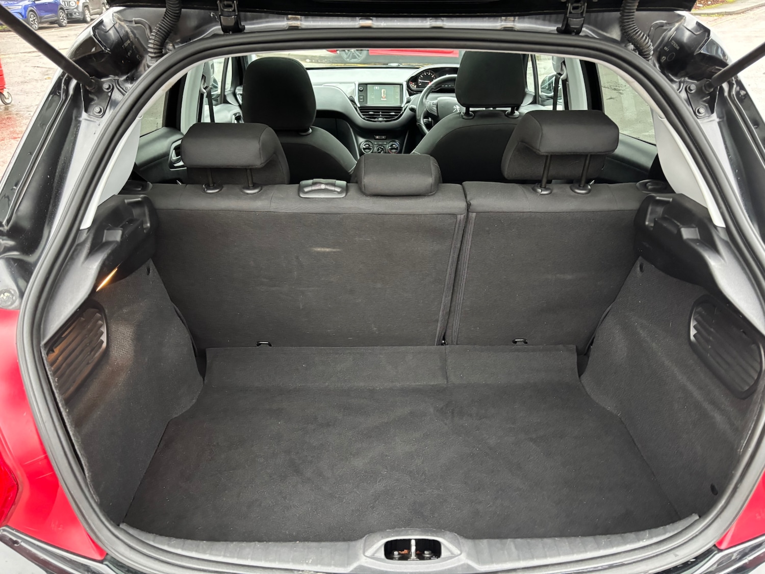 Used Peugeot 208 2015 for sale - 77420498: Photo 9