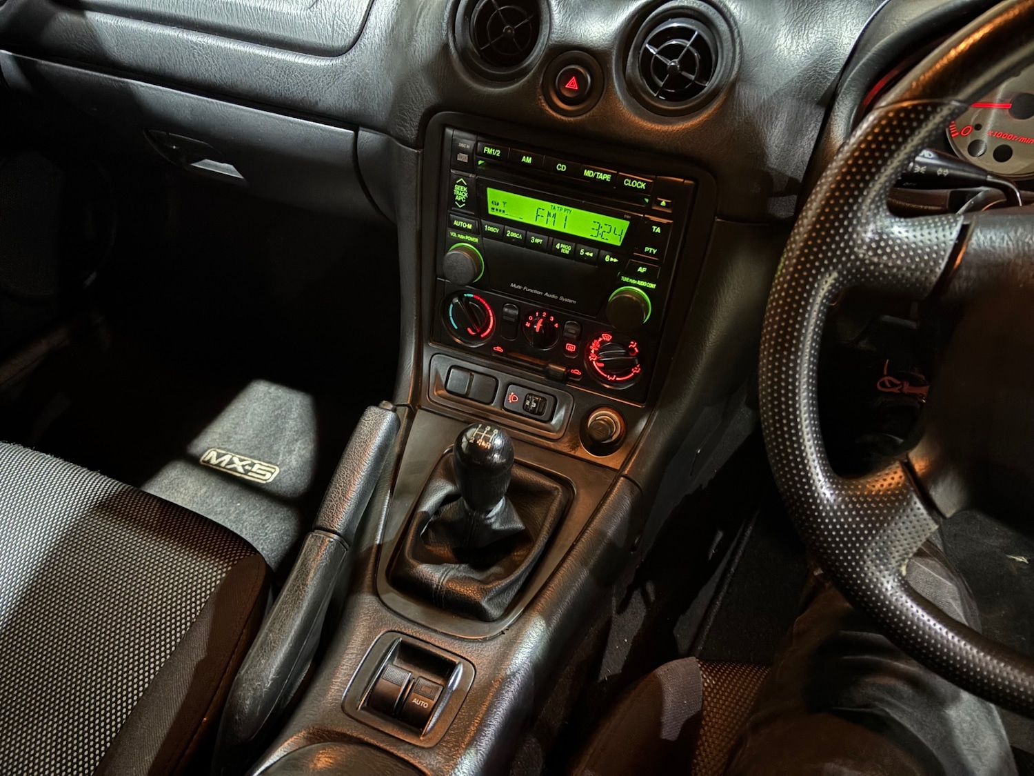 Used Mazda MX-5 2001 for sale - 76835947: Photo 15