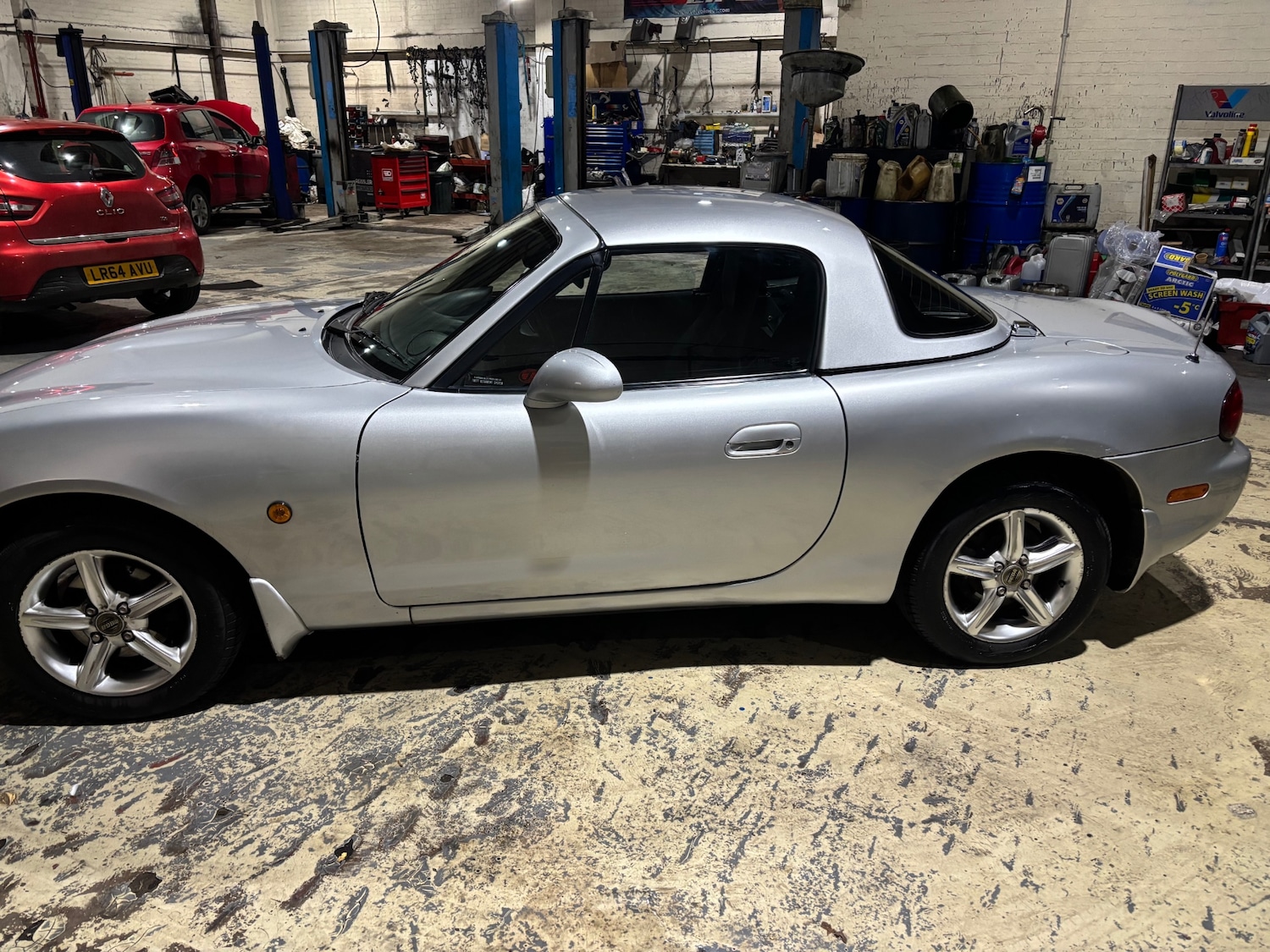 Used Mazda MX-5 2001 for sale - 76835947: Photo 5