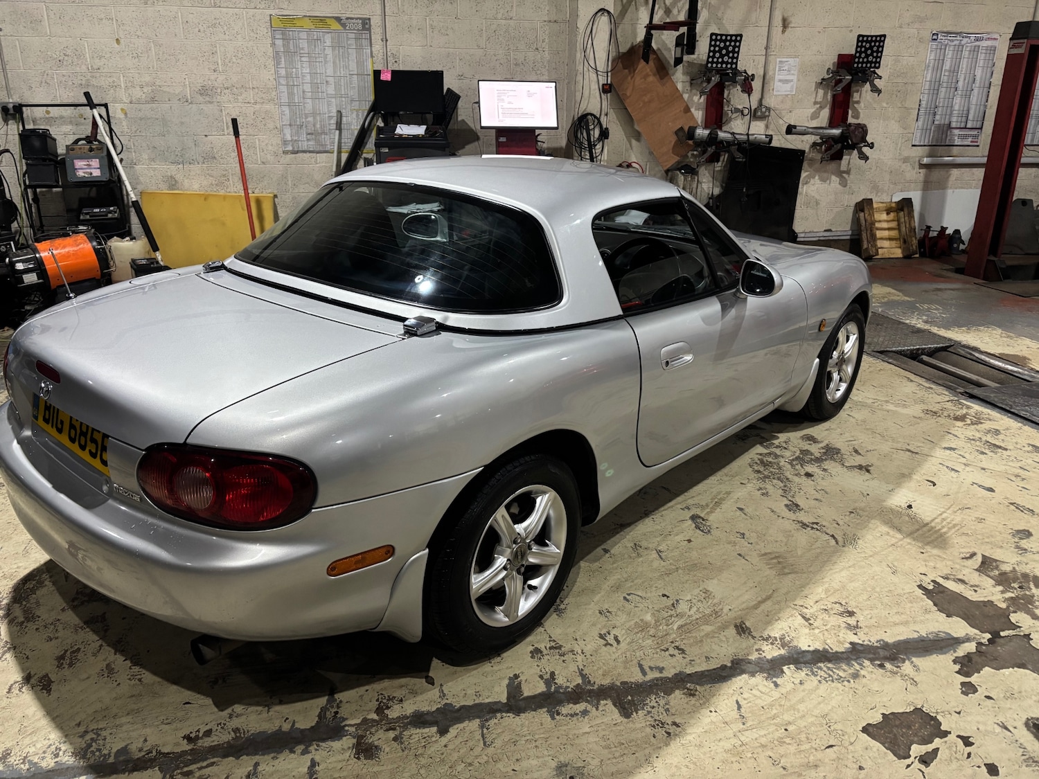 Used Mazda MX-5 2001 for sale - 76835947: Photo 6