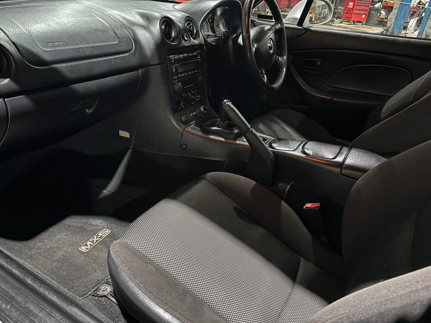 Used Mazda MX-5 2001 for sale - 76835947: Photo 9