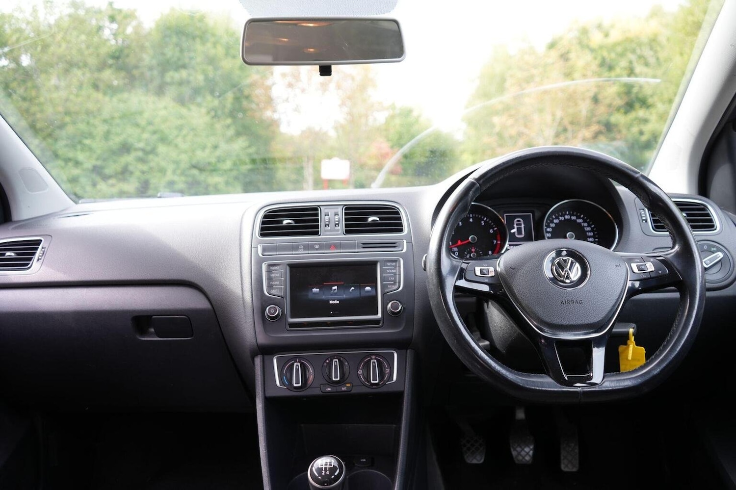Used Volkswagen Polo 2015 for sale - 76963400: Photo 13