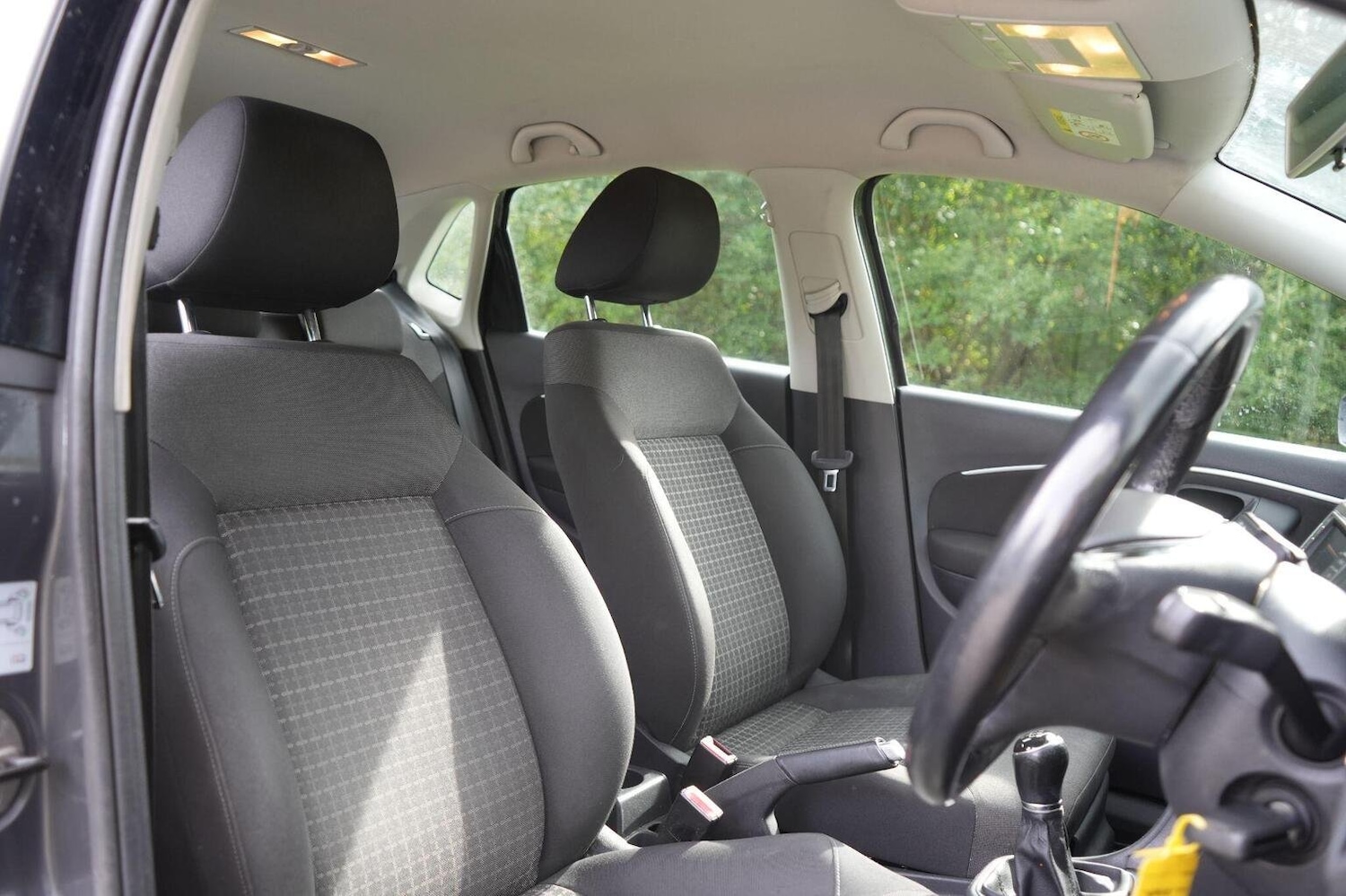 Used Volkswagen Polo 2015 for sale - 76963400: Photo 16