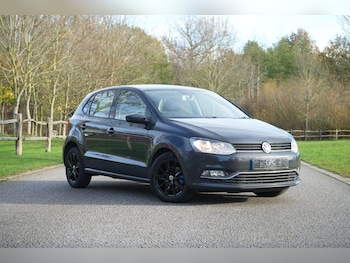 Used Volkswagen Polo 2015 for sale - 76963400: Photo