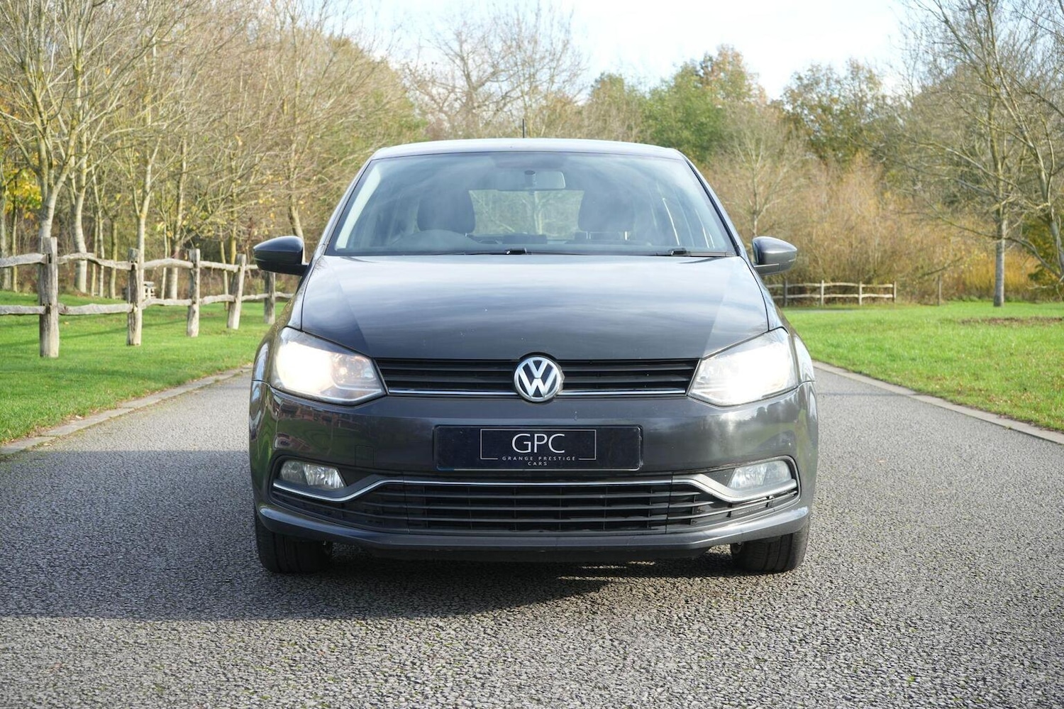 Used Volkswagen Polo 2015 for sale - 76963400: Photo 3