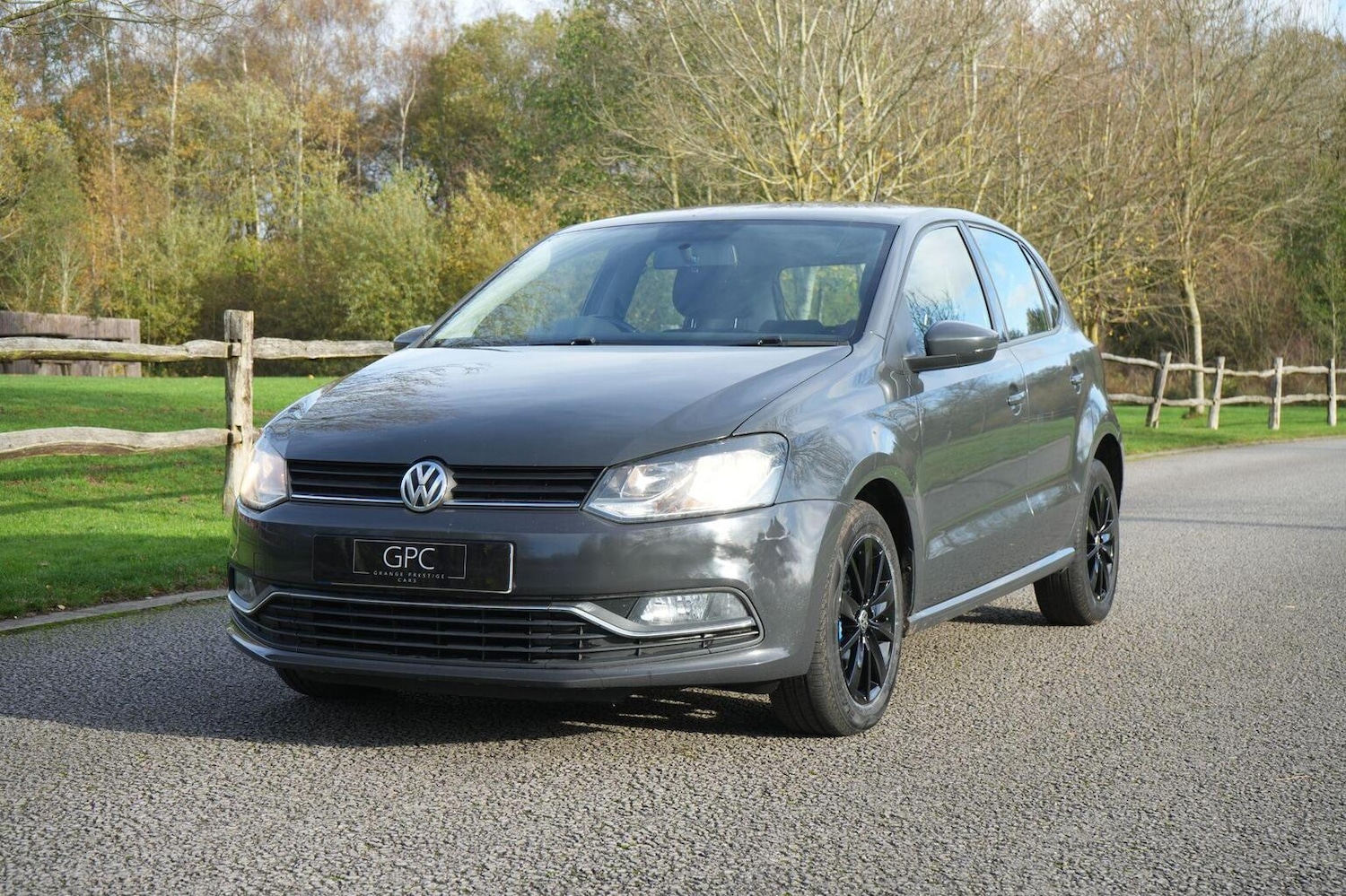 Used Volkswagen Polo 2015 for sale - 76963400: Photo 4