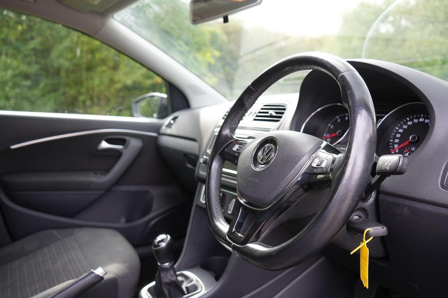 Used Volkswagen Polo 2015 for sale - 76963400: Photo 42