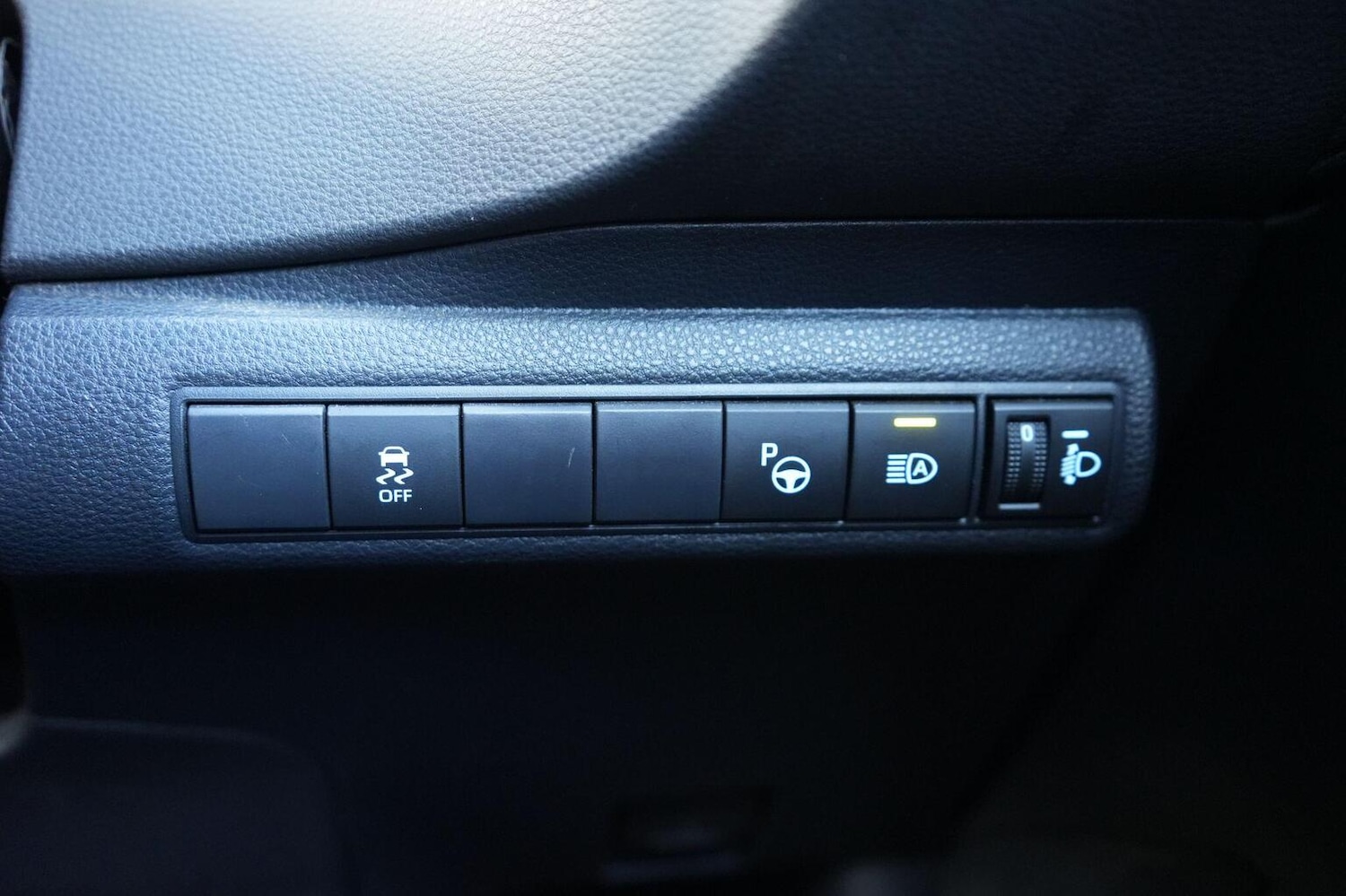 Used Toyota Corolla 2019 for sale - 76963340: Photo 25