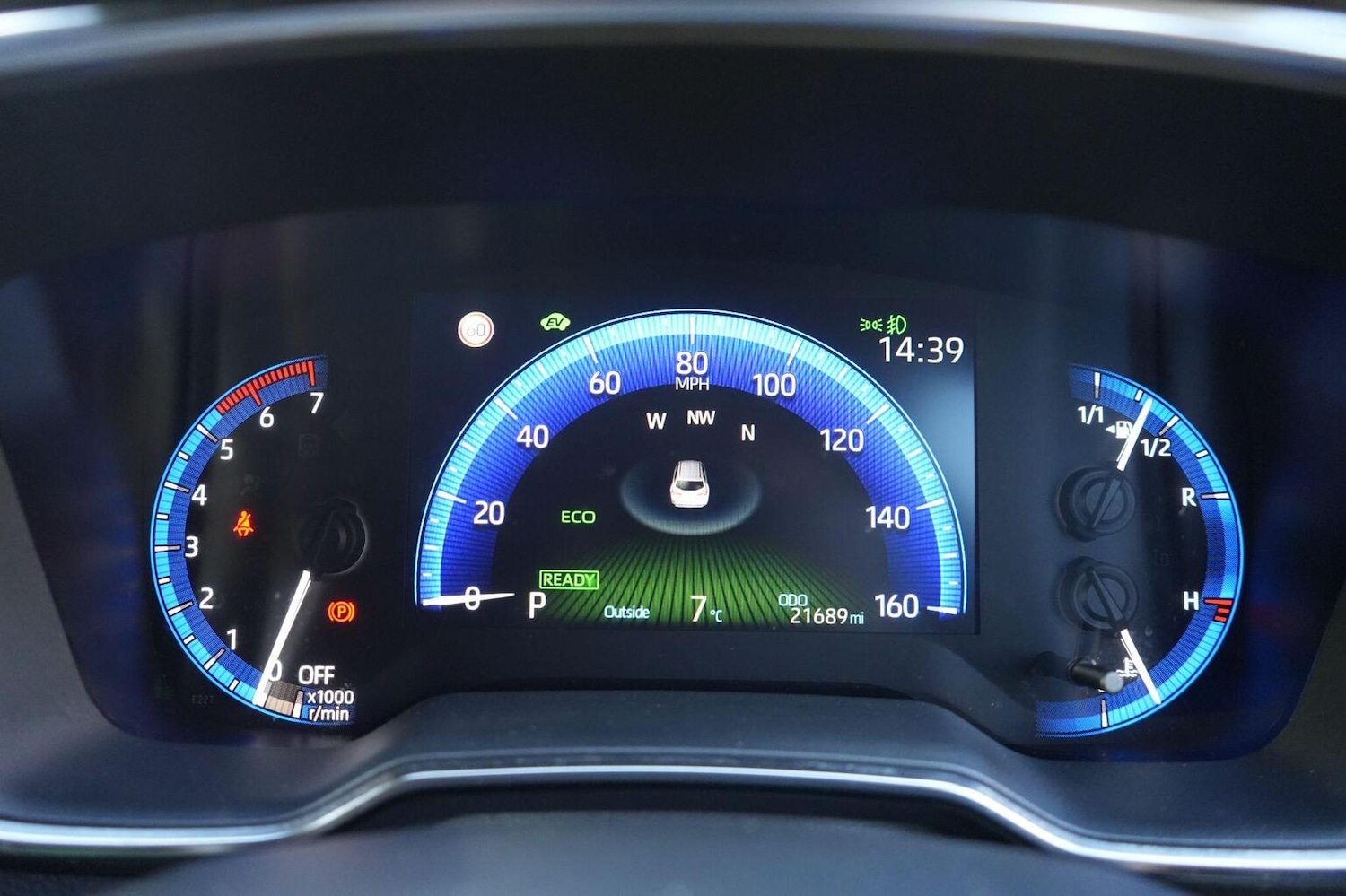 Used Toyota Corolla 2019 for sale - 76963340: Photo 32