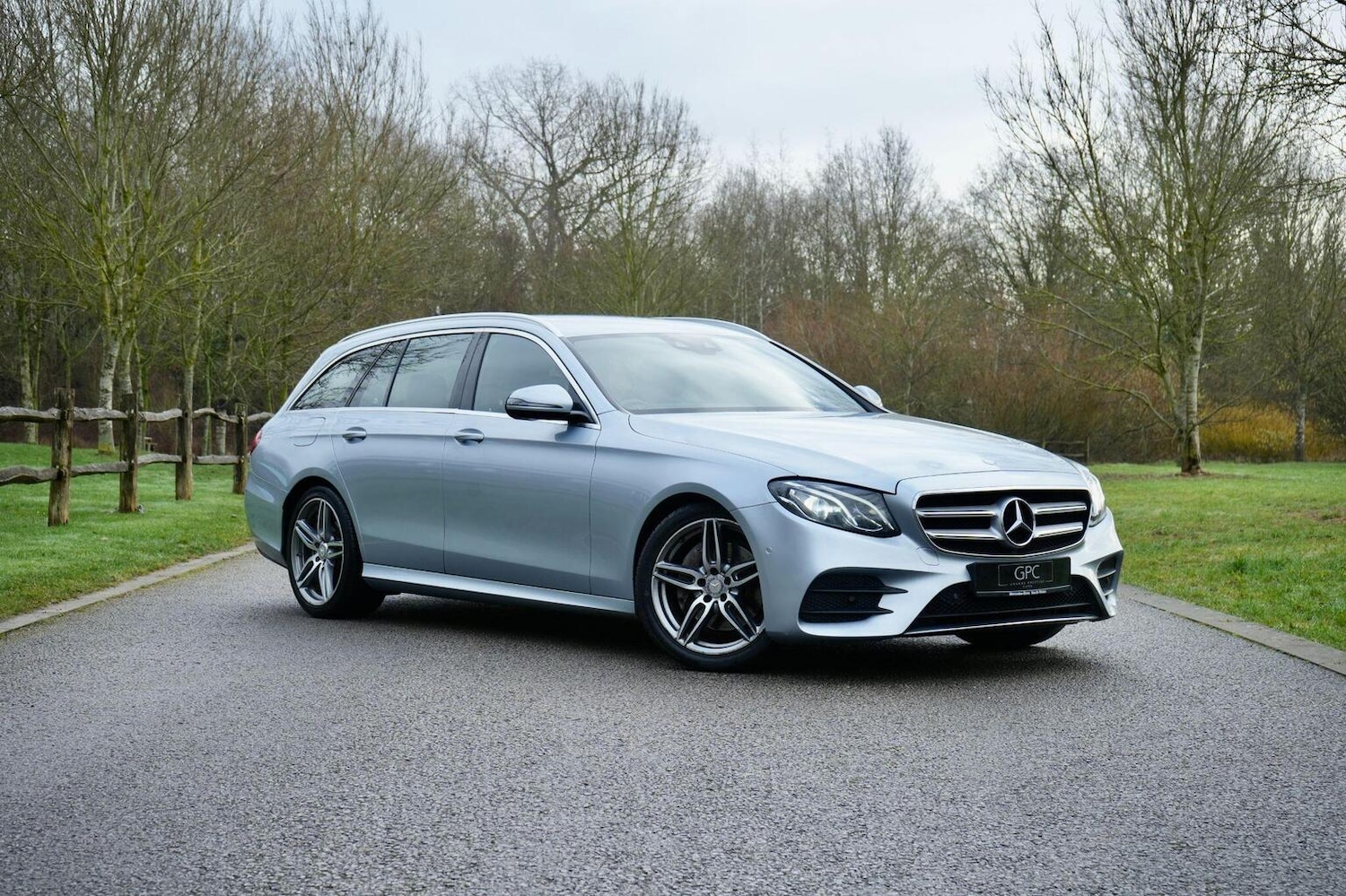 Used Mercedes-Benz E Class 2017 for sale - 77363619: Photo 1